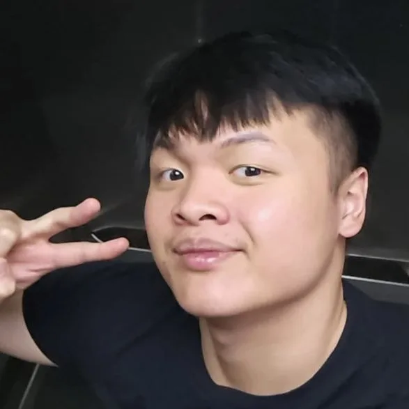 Nguyen Quoc Trung, Derrick