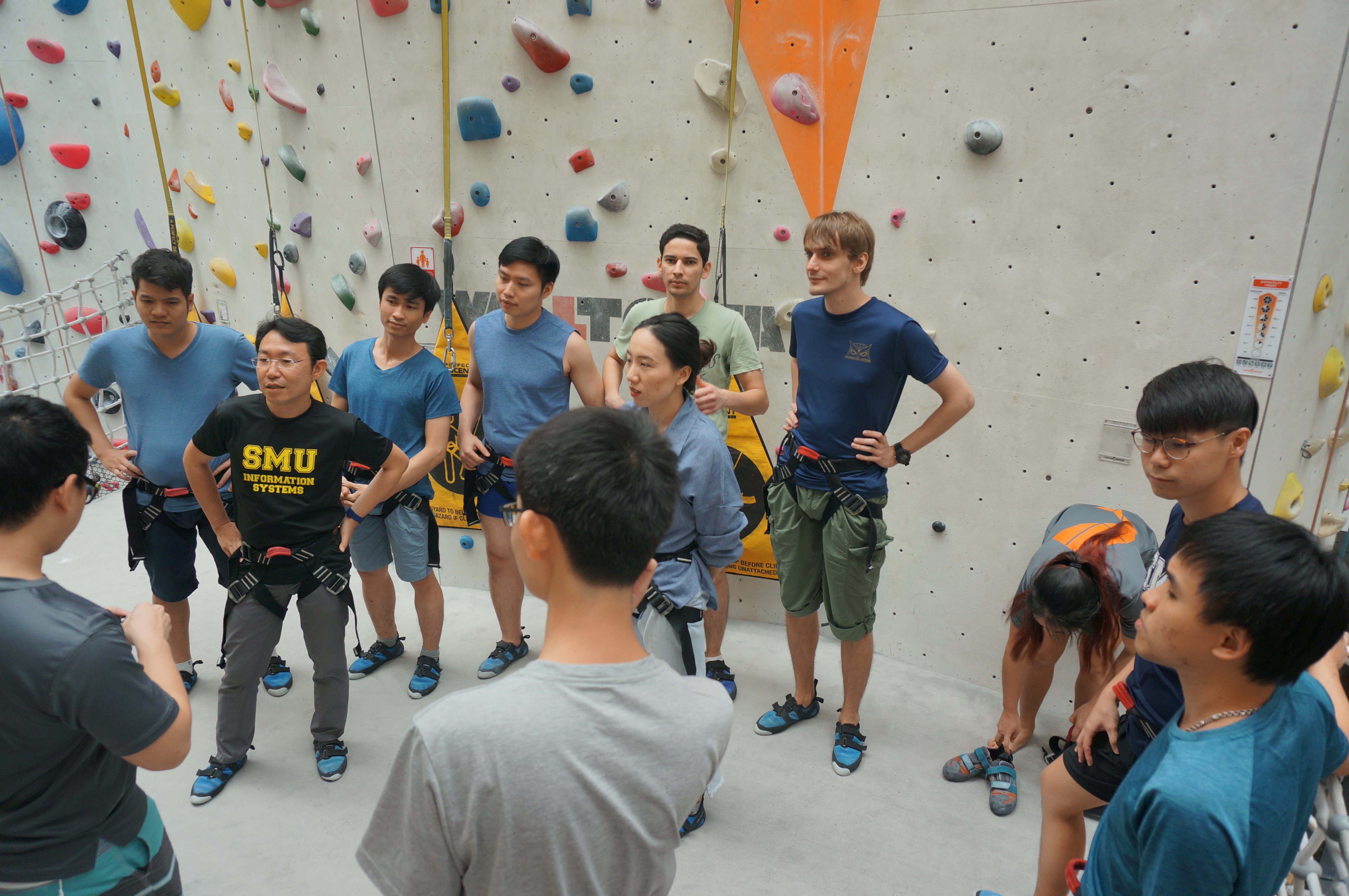 The staff briefed us on how to climb and go down safely