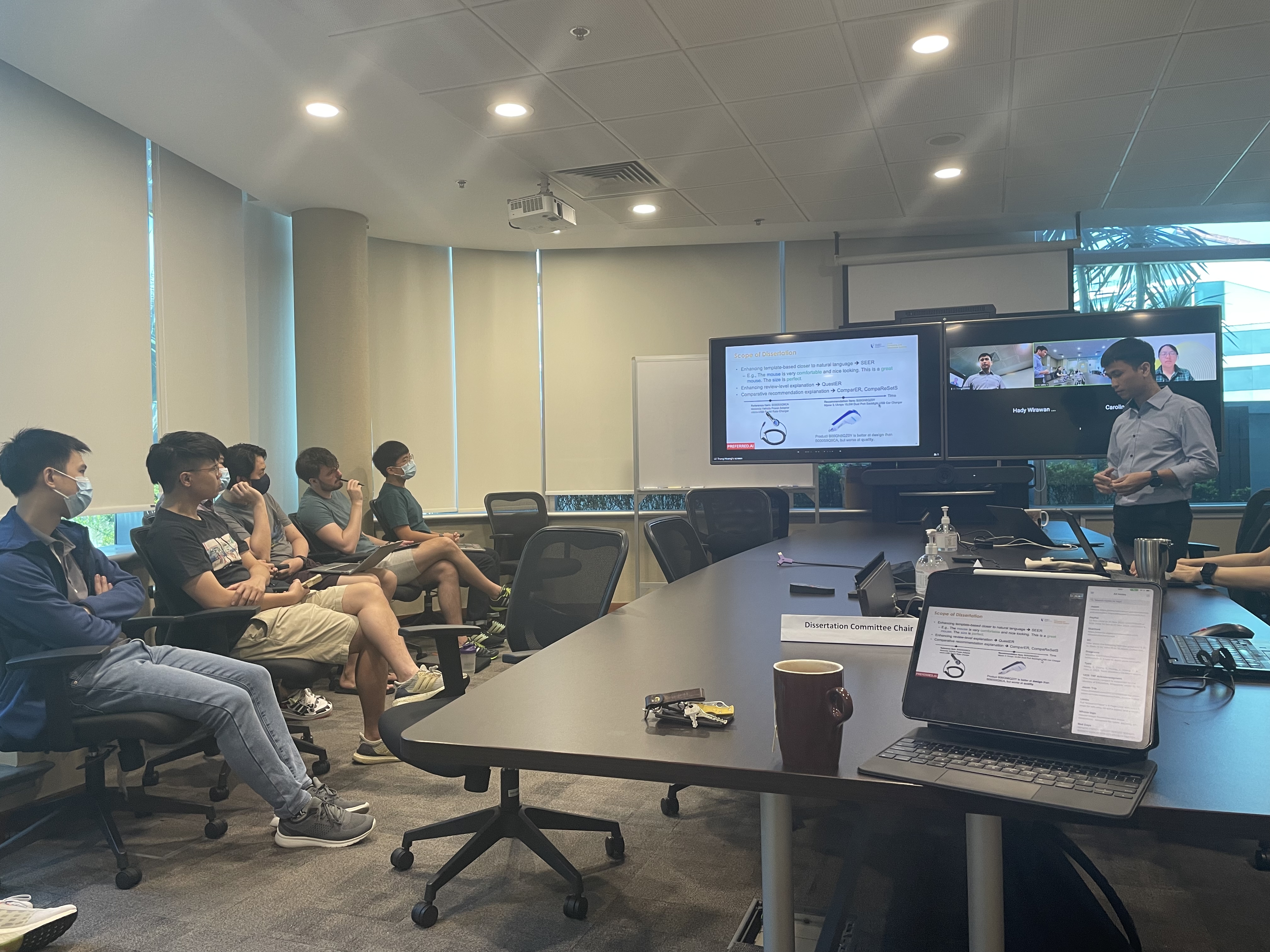 Hoang explaining comparative recommendation explanation (pun intended)