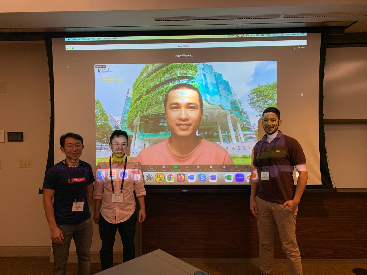 Post-tutorial photo-shoot of the presenters