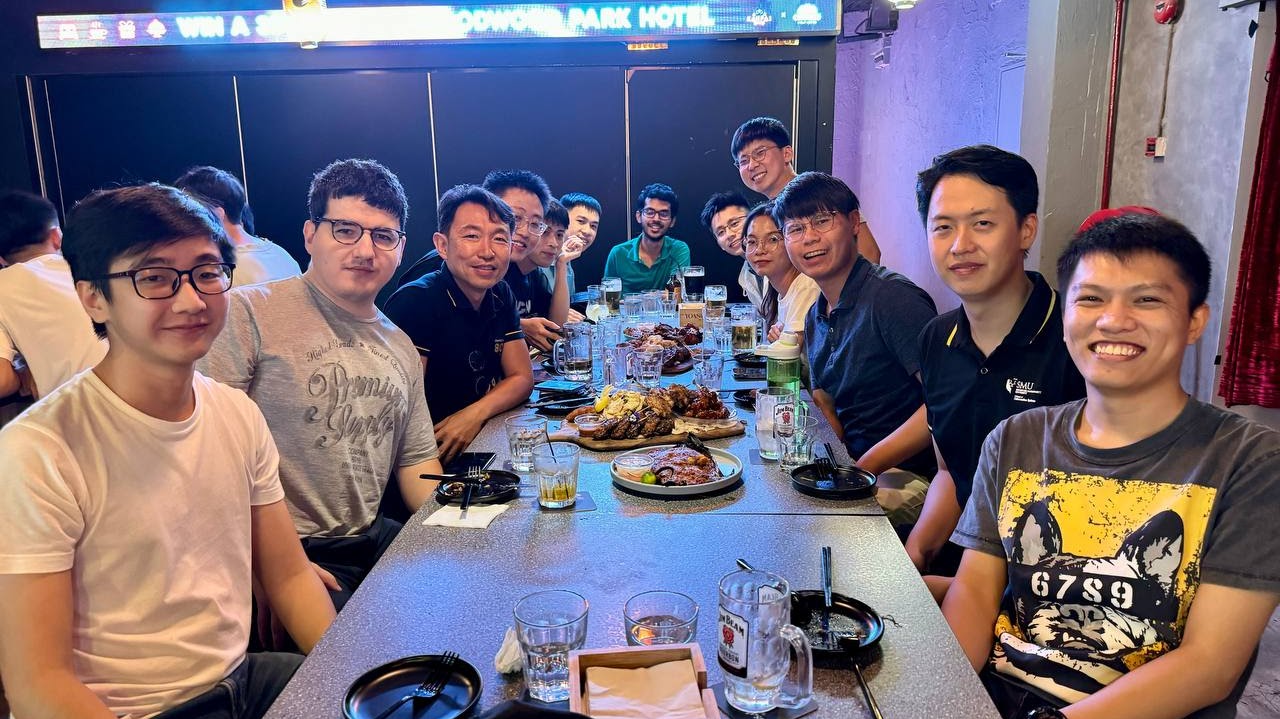 Post-defense group celebration at Yoasobi (Chong Cher second from the right)