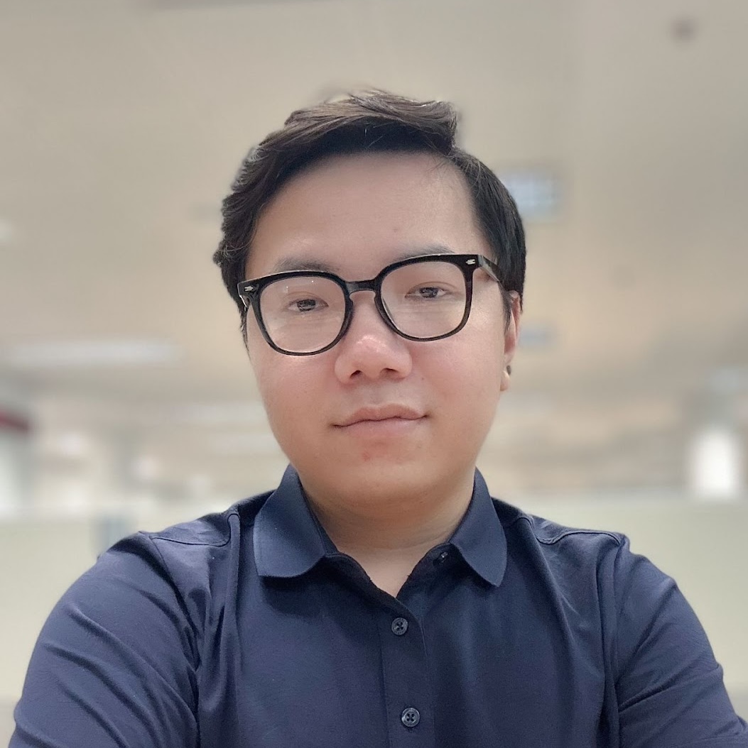 Dong Viet Hoang, Eric